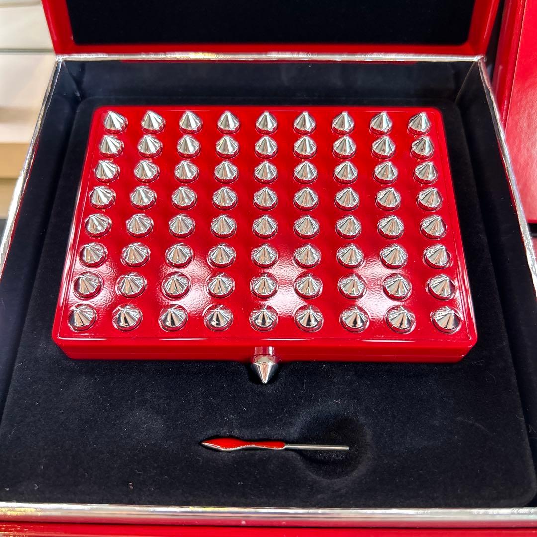 クリスチャンルブタン ラパレット ソープリヴェ、チーク フェイスカラー