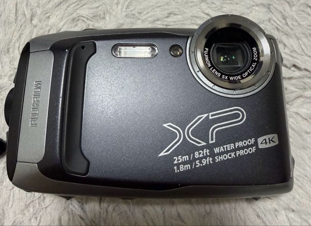 美品 FUJIFILM FinePix XP140 防水カメラ ダークシルバー