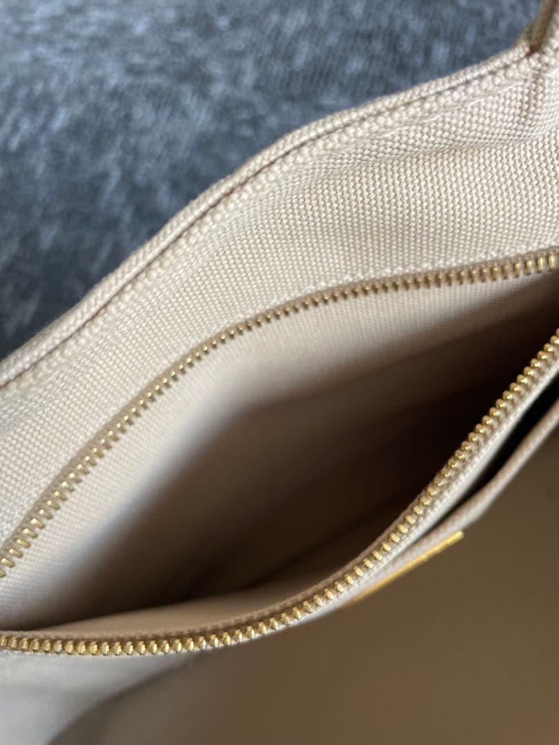 T*P様 PRADA カナパ バッグ ベージュ