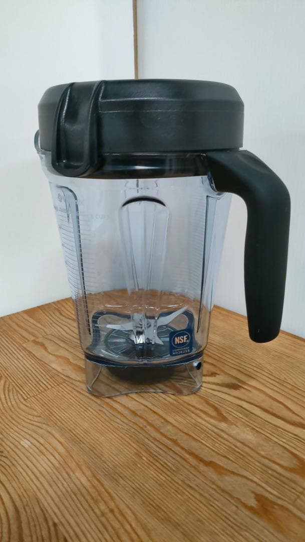 chococo様　【目立った汚れなし】Vitamix E520 1615