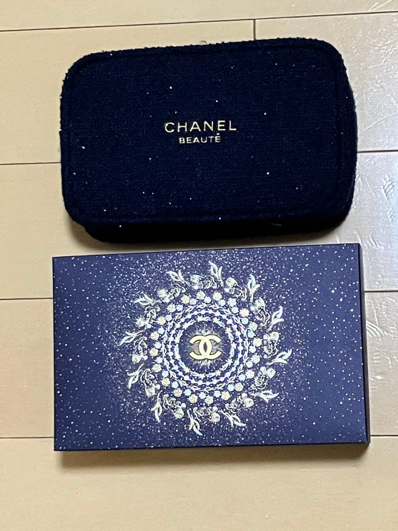 CHANEL 2025ホリデーポーチセット