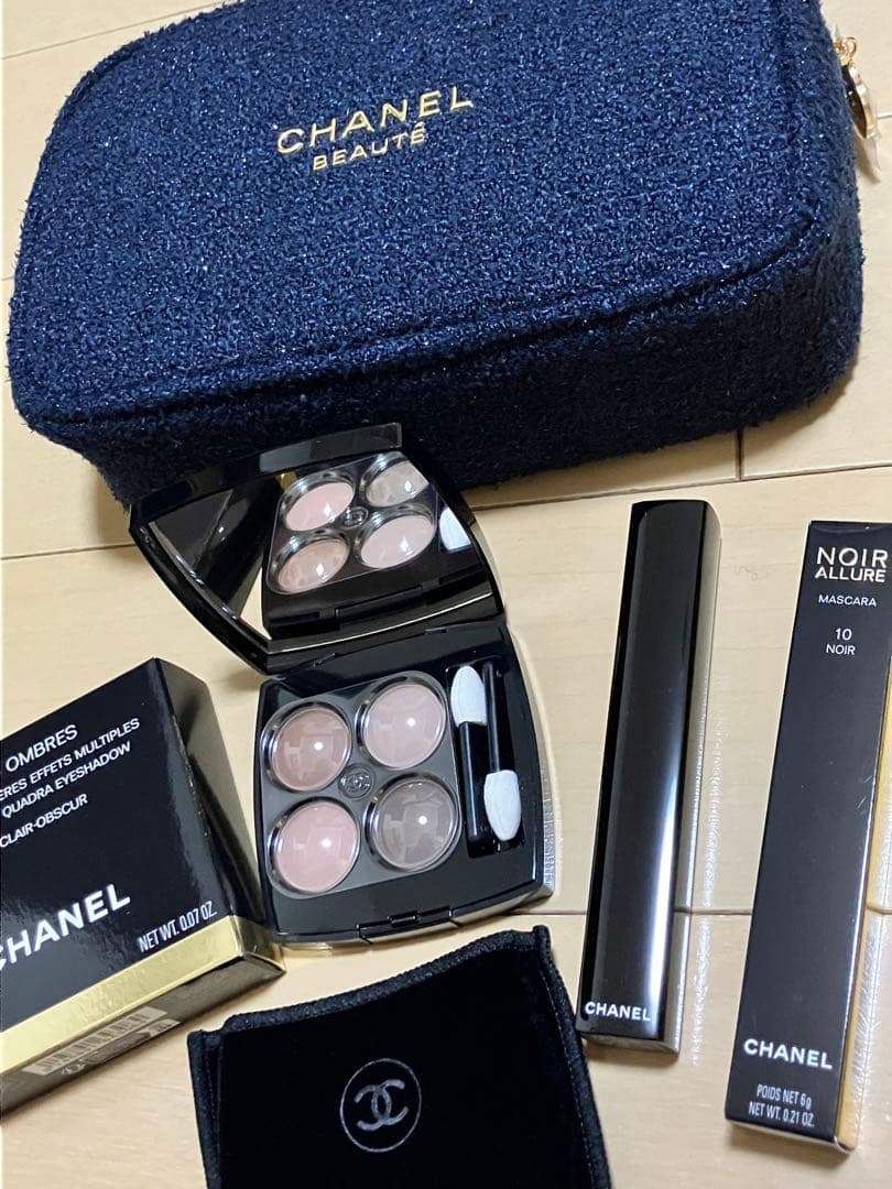 CHANEL 2025ホリデーポーチセット