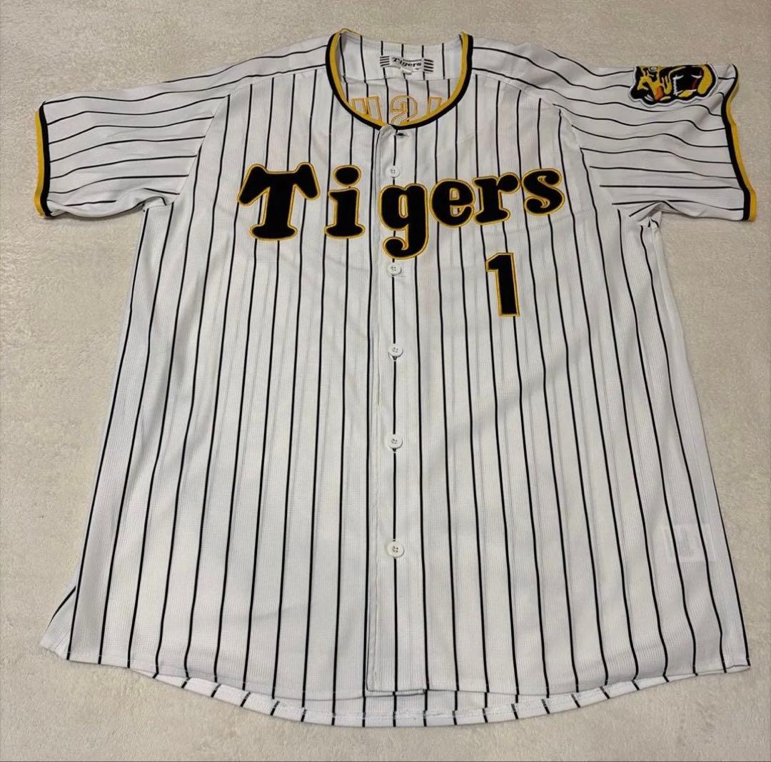 阪神タイガース　森下翔太選手　ユニフォーム　Oサイズ