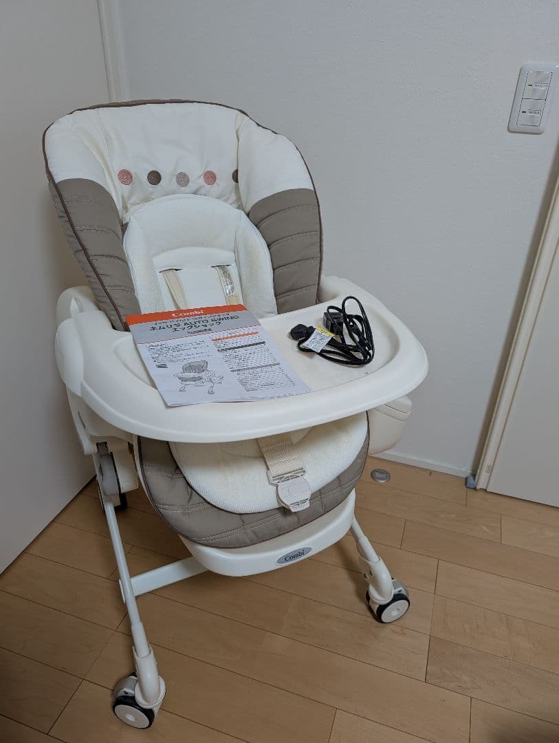 コンビ ネムリラ オートスウィング Combi AUTO SWING電動