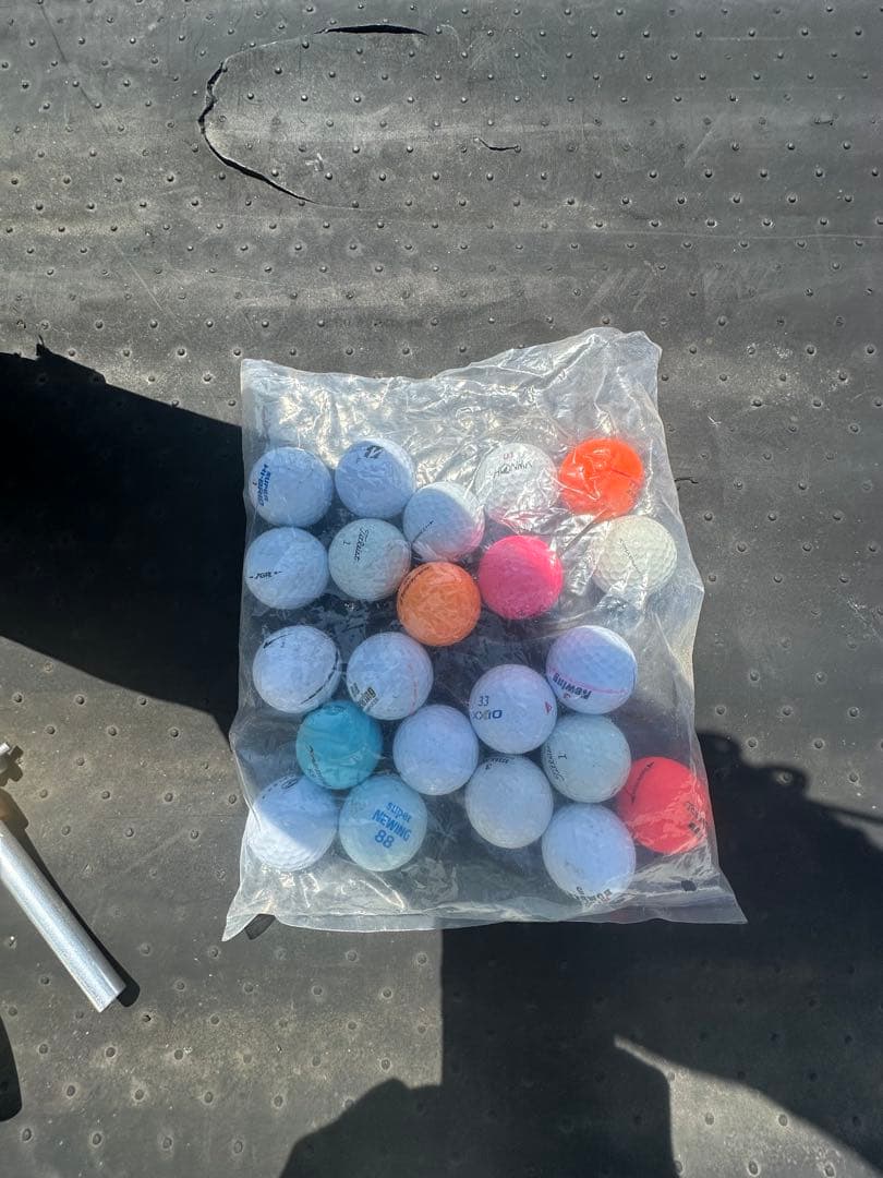 スタンド式キャディバッグ 黒 ゴルフボール付き