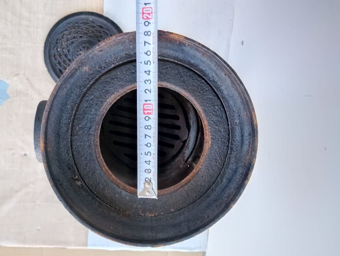 ストーブ フランス　鋳物 鉄製 シャビー レトロ ヴィンテージ(よ87)