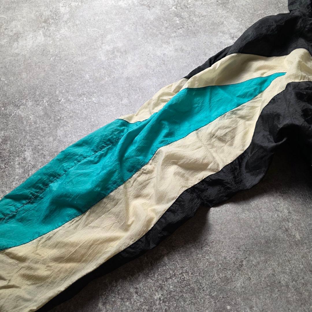 入手困難90sNBAバンクーバーグリズリーズナイロンジャケット刺繍ロゴ短丈バスケ