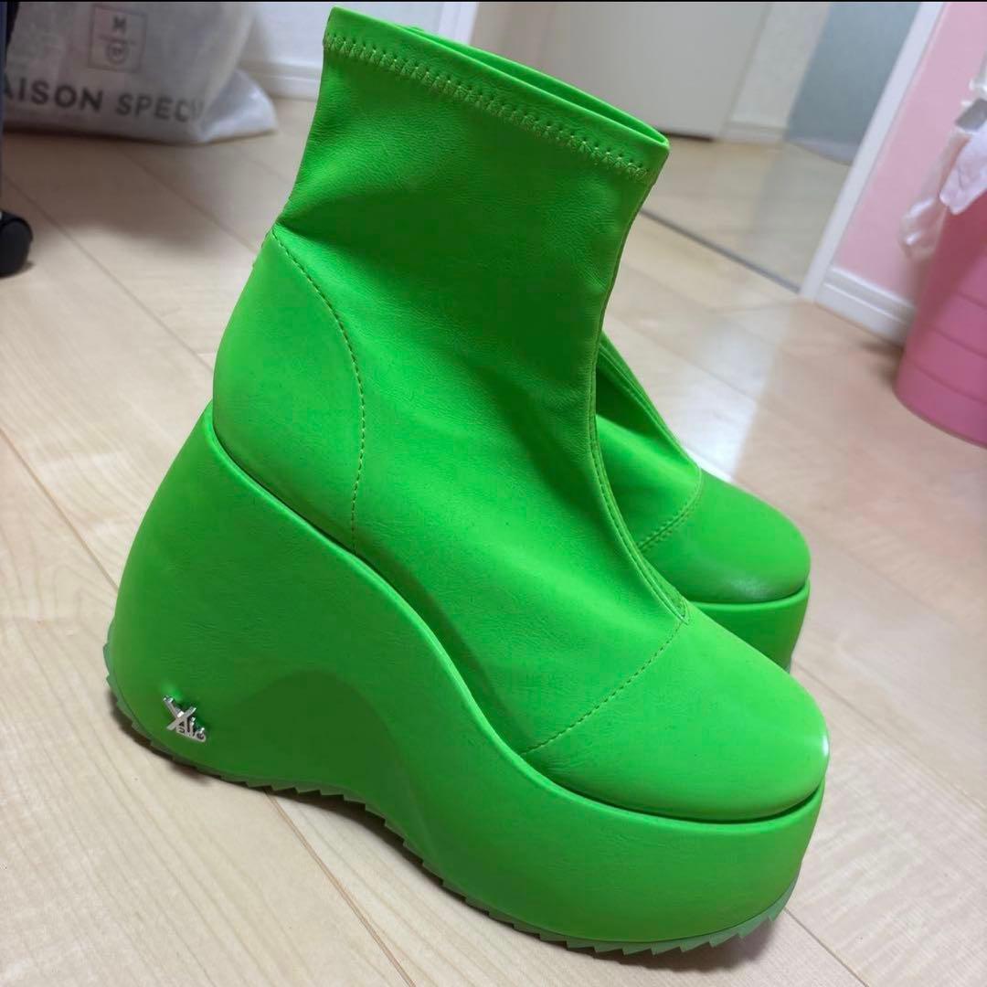 Yello ライトグリーン 人気商品 完売品