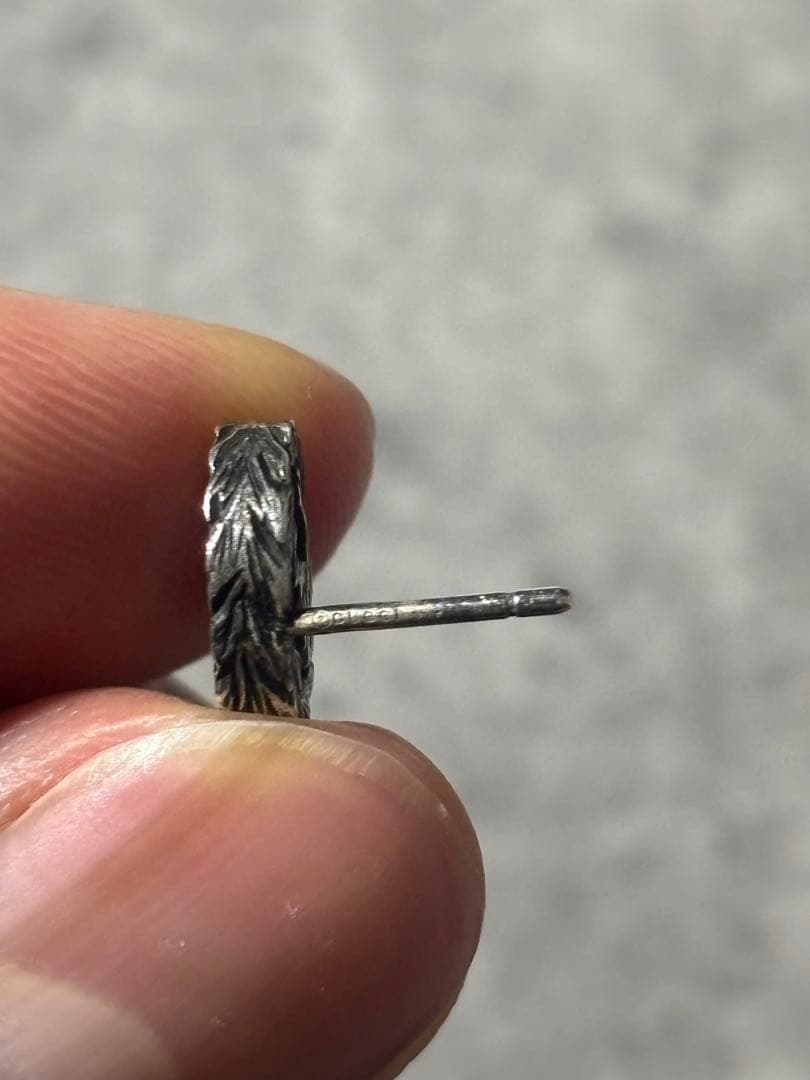 gucci インターロッキング　ピアス