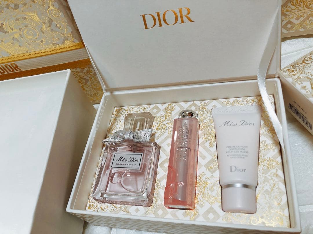 【新品】ショッパー付きDior コフレ ホリデー 2024 ミス ディオール