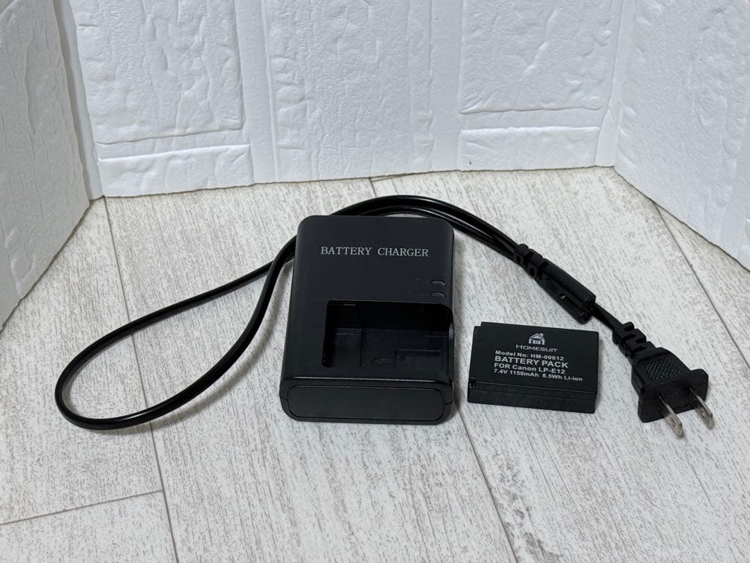 む【中古】【極美品】Canon EOS Kiss M 即購入で多少値下げ⭕️