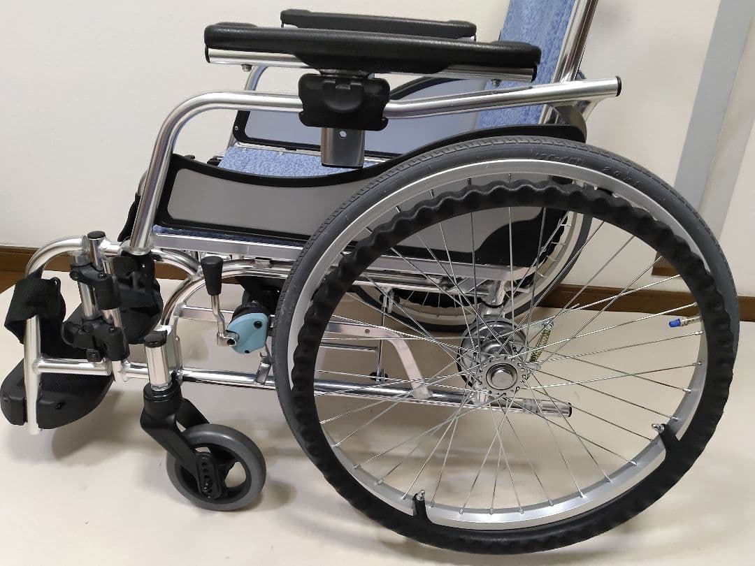 美品 自走式車椅子 エアリアル 松永製作所 車いす MW-SL5B 送料無料