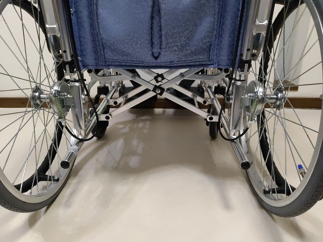 美品 自走式車椅子 エアリアル 松永製作所 車いす MW-SL5B 送料無料