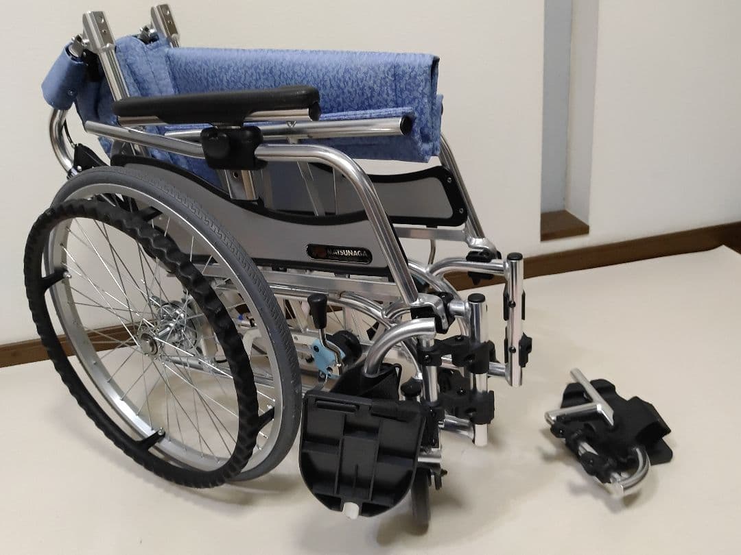 美品 自走式車椅子 エアリアル 松永製作所 車いす MW-SL5B 送料無料