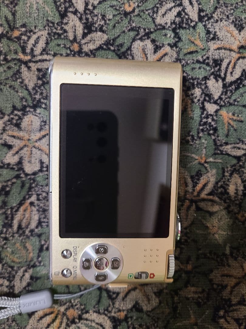 Panasonic LUMIX FX66 ゴールド