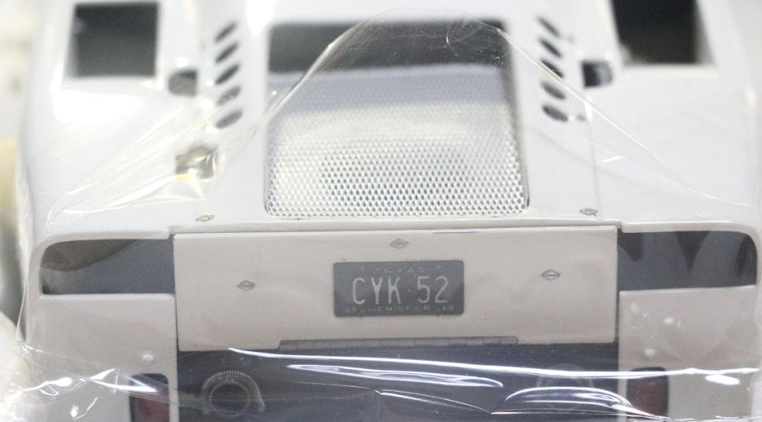 超貴重　Exoto １/１８ シャパラル２Ｆ　ハイウィング１９６７　中古品