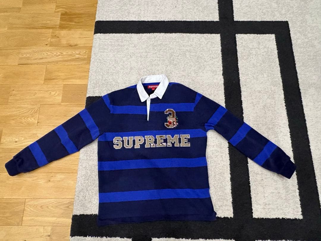 Supreme stripe rugby NAVY tigさん着用