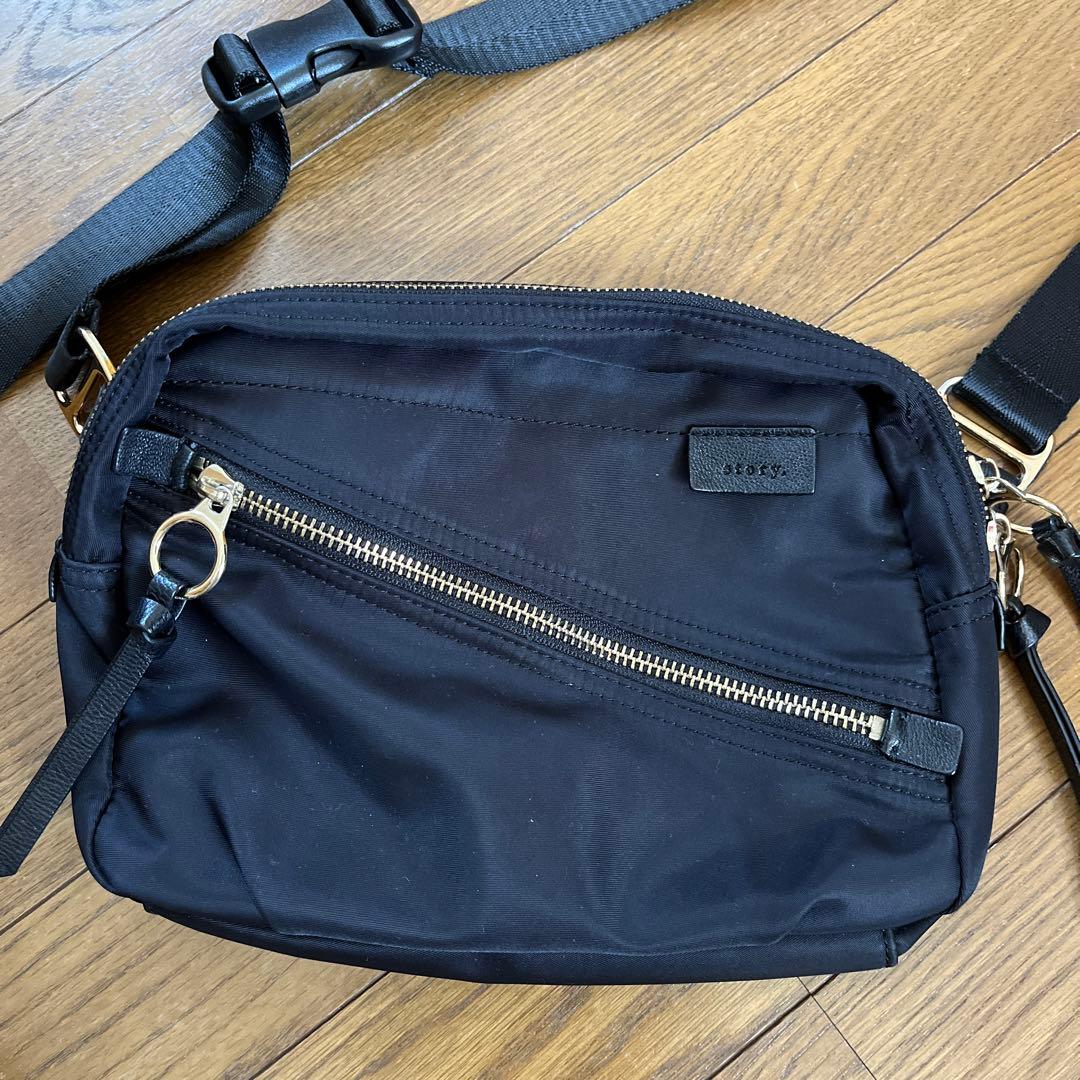 ヌエール ボディバッグ ショルダーバッグ 美品　限定お値下げ！！！