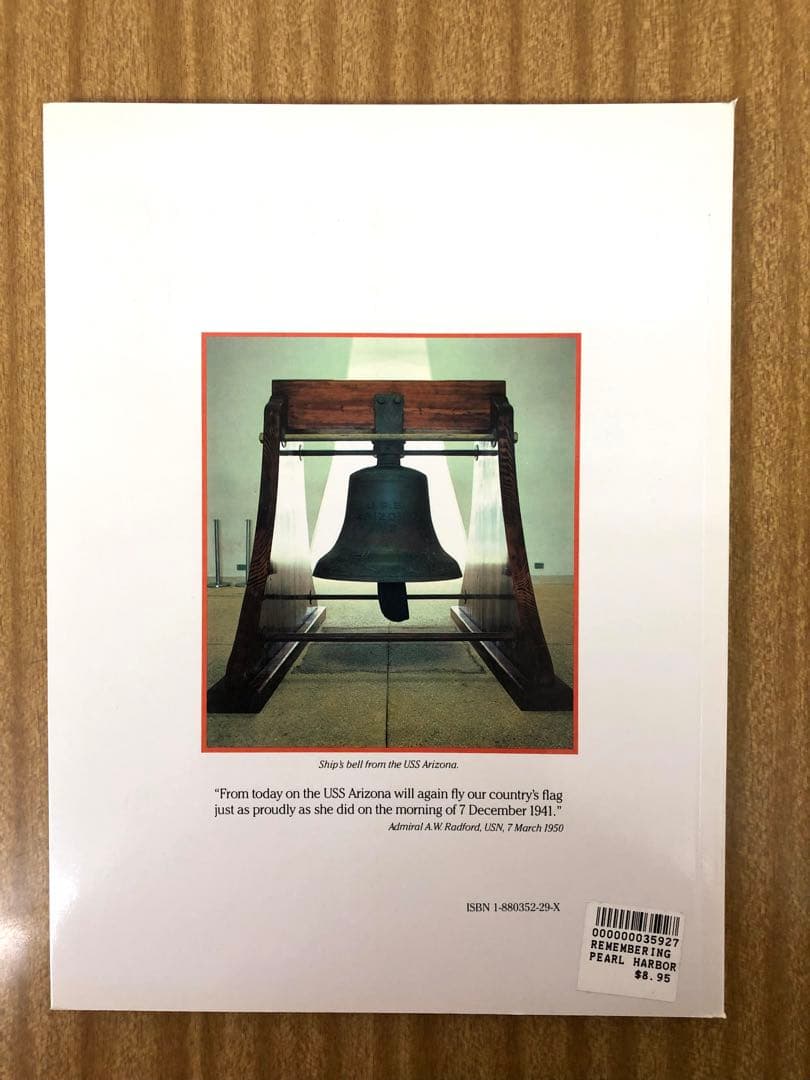 Remembering Pearl Harbor: 洋書　希少品
