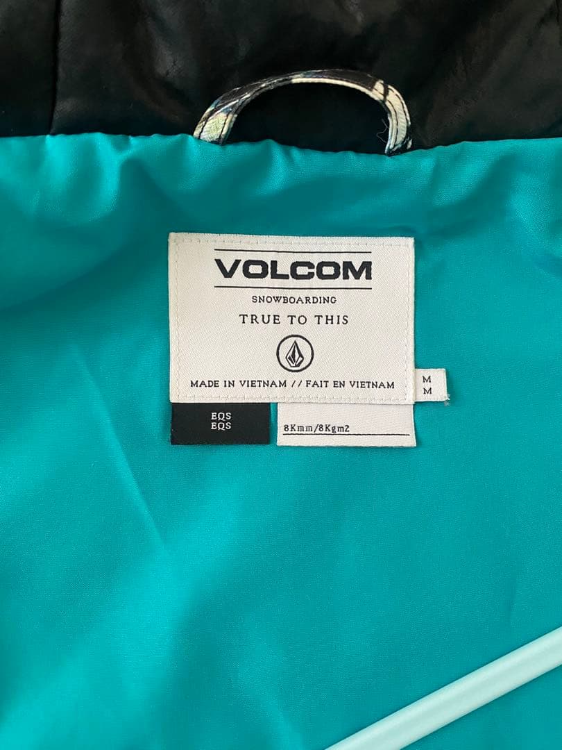 VOLCOM 花柄 スノーボードウェア Mサイズ 上下セット