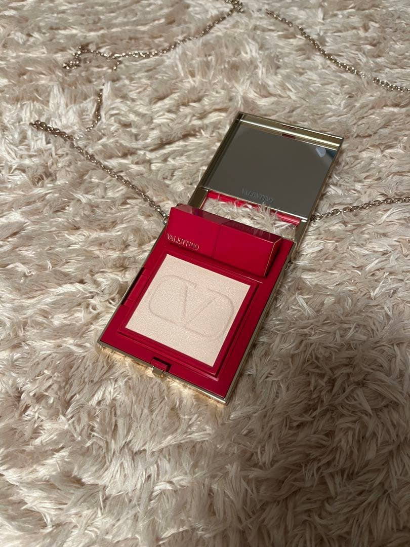 GO クラッチ ＆ ミニロッソ　チェーン　パウダー　リップ付き　ブレスレット付き