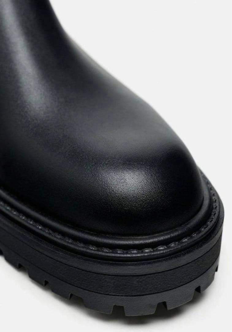 【お値下げ中】ZARAロングブーツ 39 完売品　ブラック　新品未使用