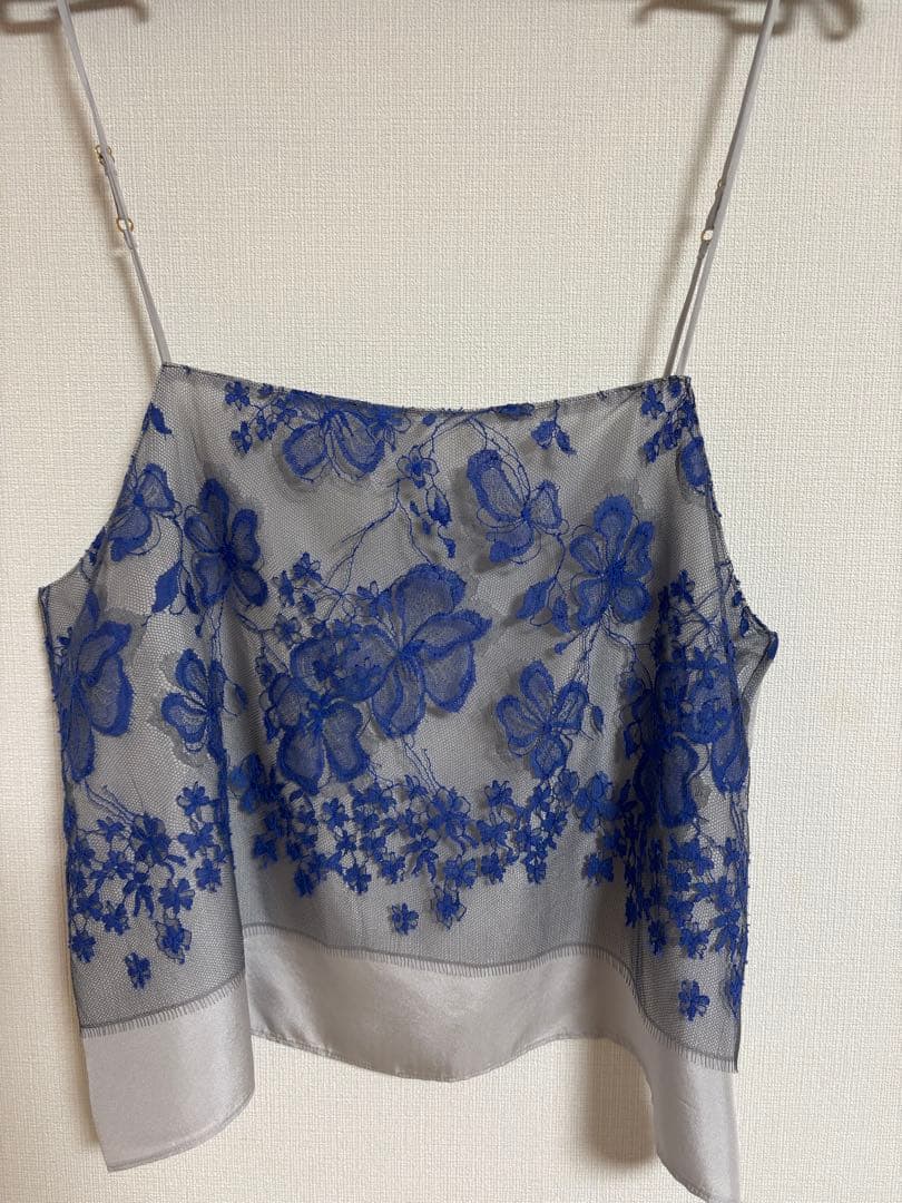 【完売品】ebureエブール ブルーフラワーレースキャミソール