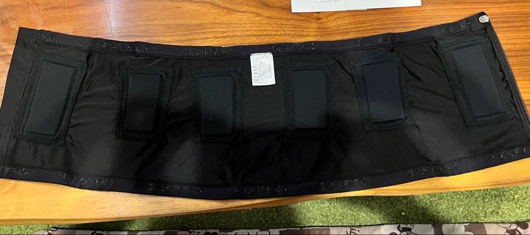 SIXPAD シックスパッド　コアベルトMサイズ　コントローラー付き