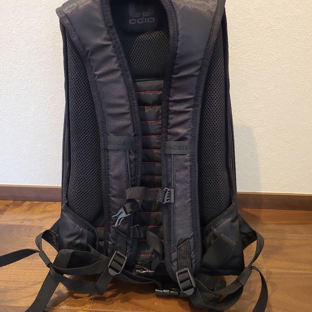 【新品】ドゥカティ　レッドライン ライディング ディパック リュック