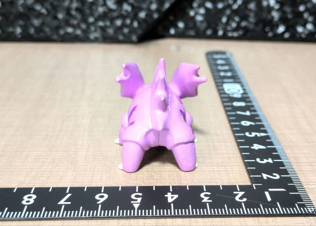 ポケモン　モンコレ　ニドリーノ