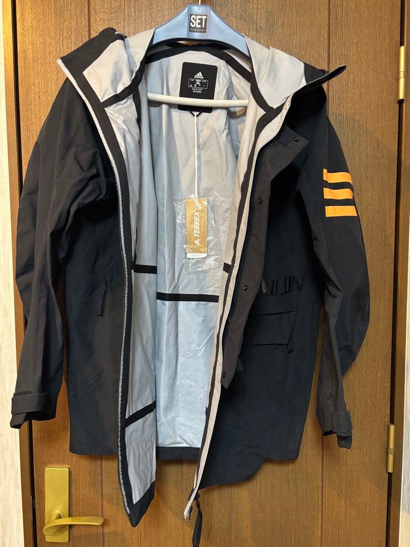 y*3様 adidas.TERREX 黒RAIN.RDYフード付ナイロンジャケッ
