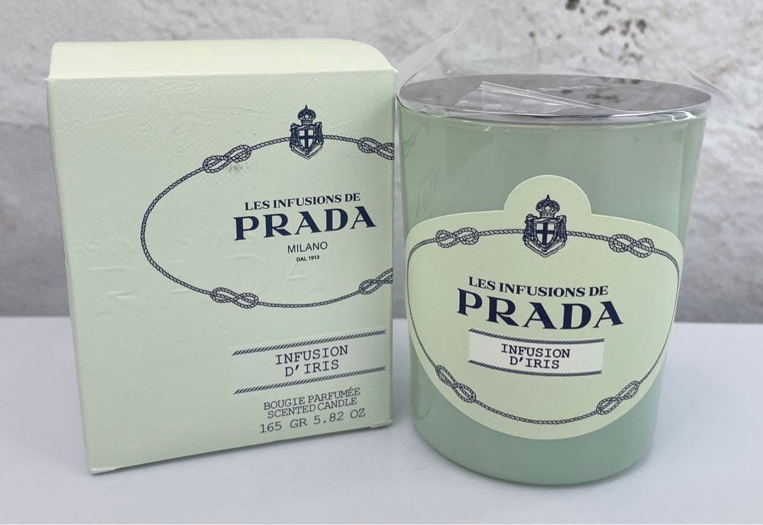 PRADA INFUSION D’IRIS SCENTED CANDLE