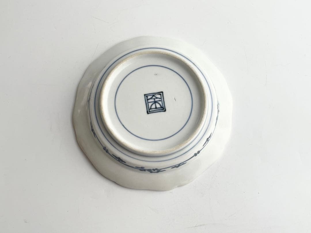 骨董　アンティーク　藍柿右衛門　梅図　蛸唐草文　輪花縁　膾皿　向付　縁錆