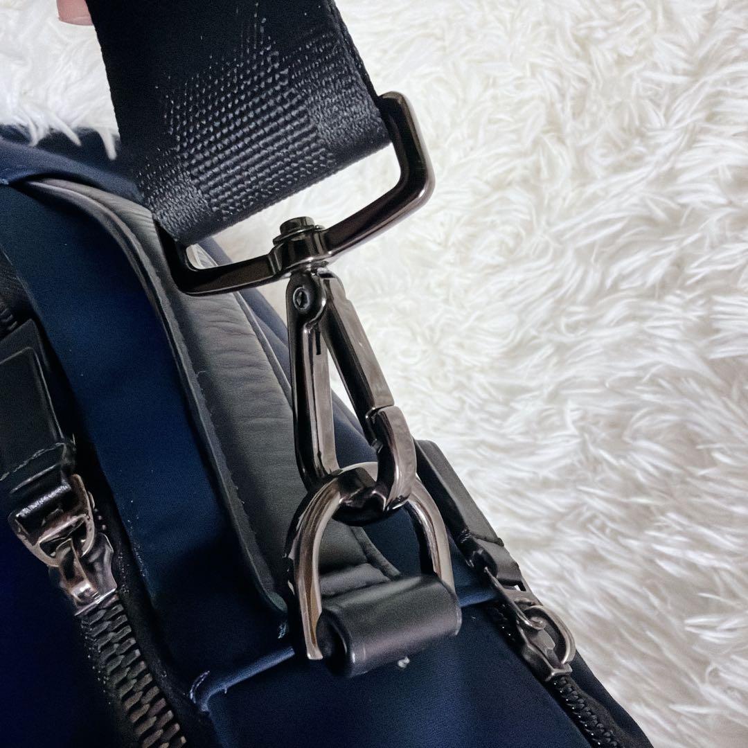 TUMIビジネスバックHarrisonサニーコンバーチブル・ブリーフ