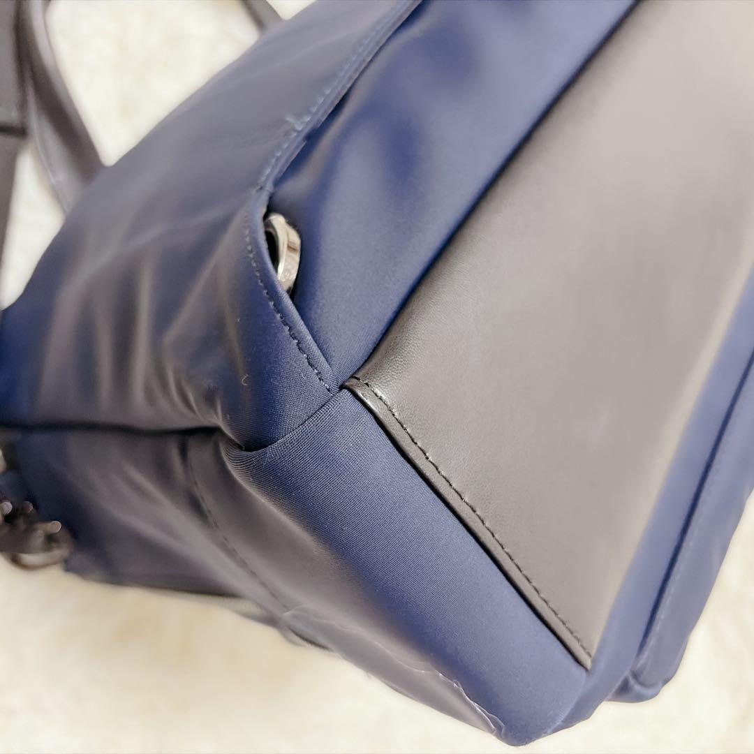 TUMIビジネスバックHarrisonサニーコンバーチブル・ブリーフ