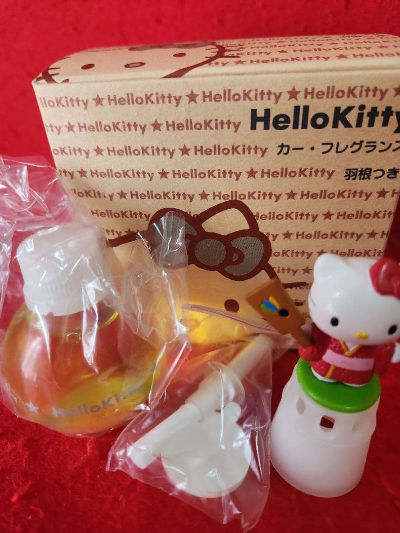 サンリオ　キティ　カー フレグランス　８種