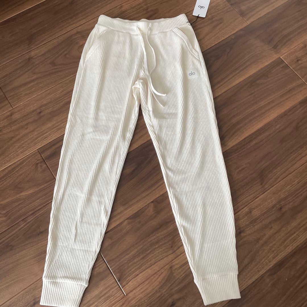 alo Muse Sweatpant （Sサイズ）