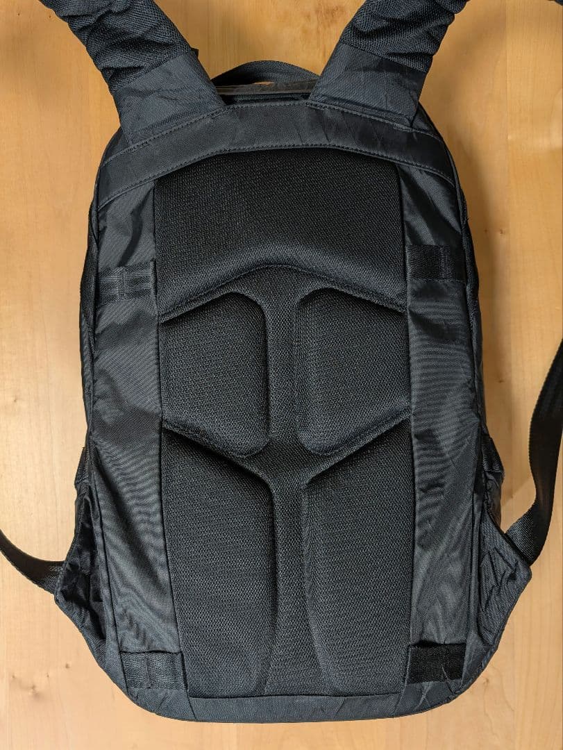 バッグ Able Carry Daily Plus (Black) X-PAC