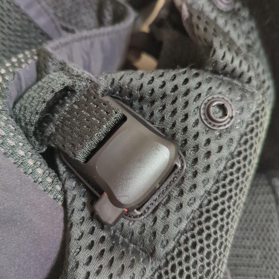 【ベビービョルン】抱っこ紐 ハーモニー メッシュ ブラック