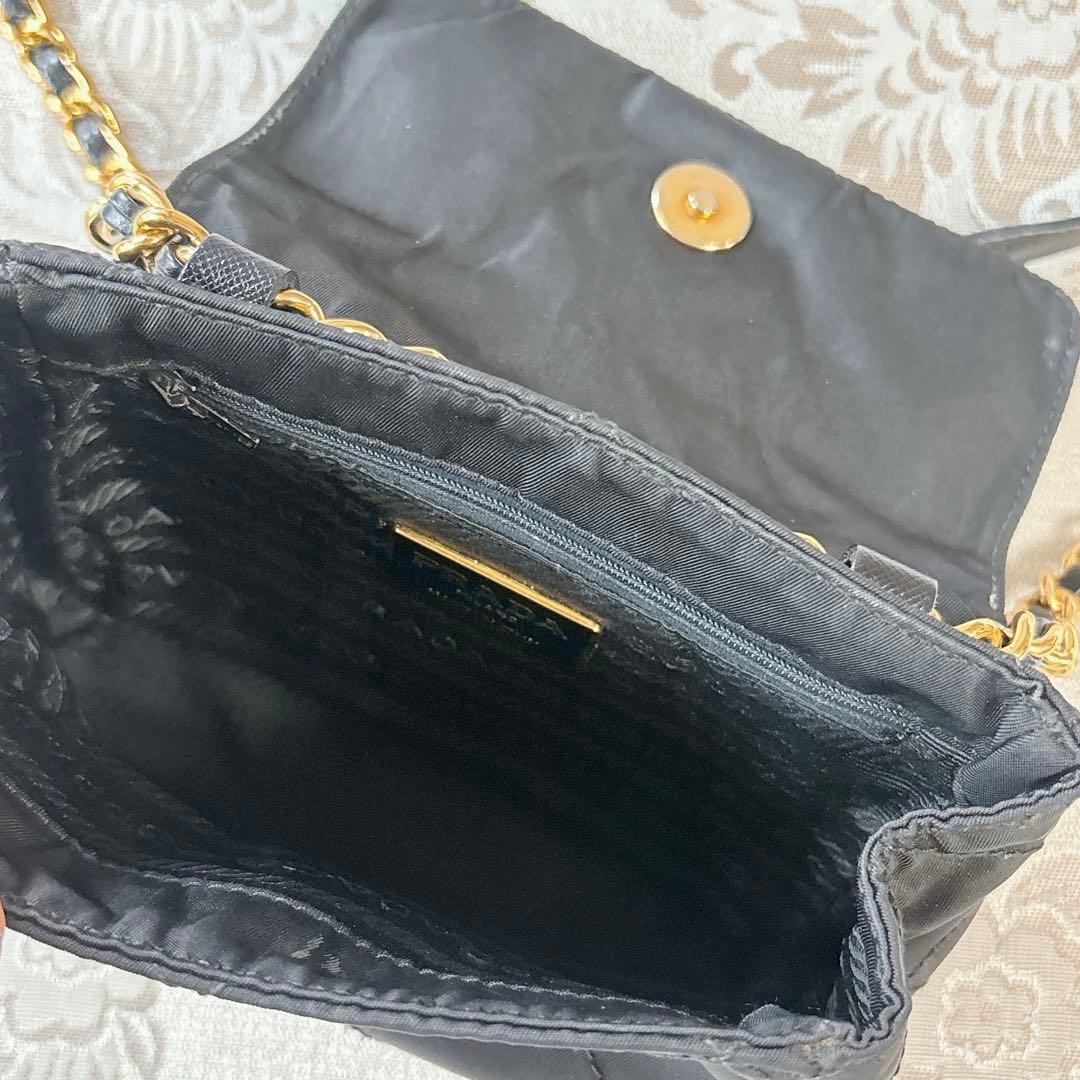 プラダ★ウエストポーチ★キルティング　チェーン　黒