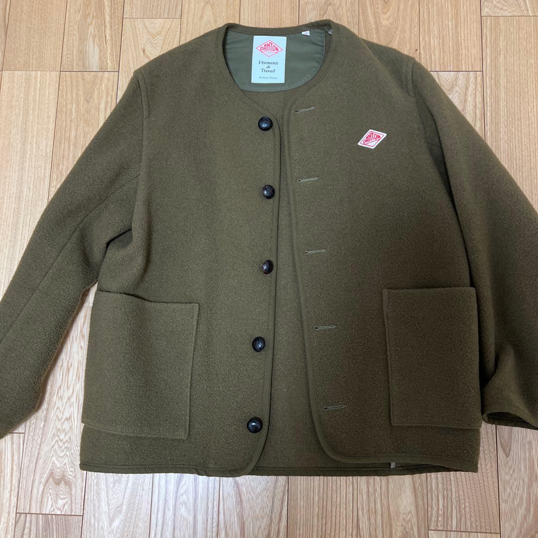 ダントンオリーブグリーン ノーカラージャケット