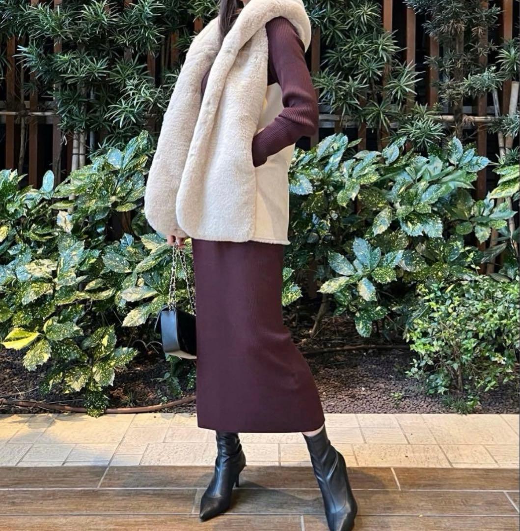 アルアバイル　ルルウィルビー フェイクファーフーディジレ