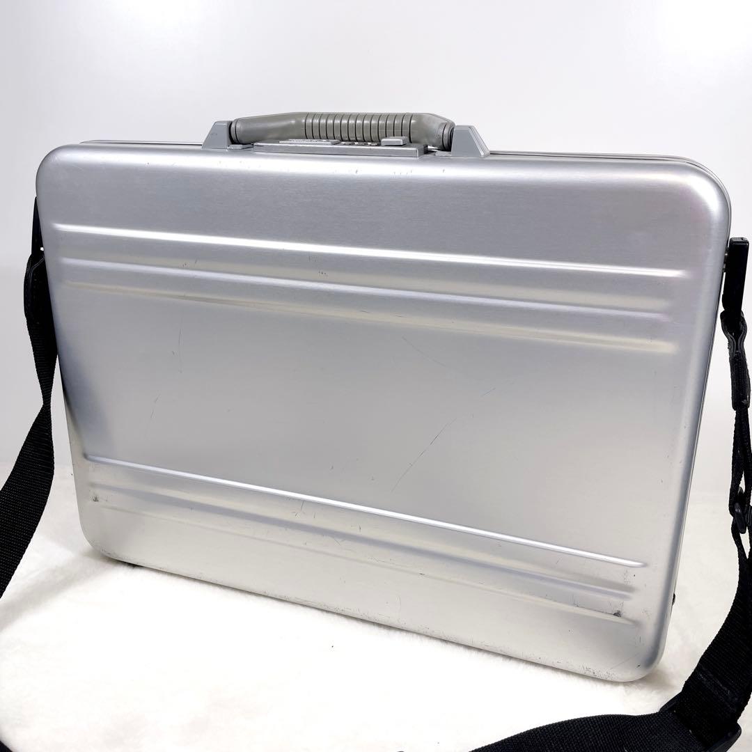 ゼロハリバートン アタッシュケース ビジネスバッグ アルミ 2way A4