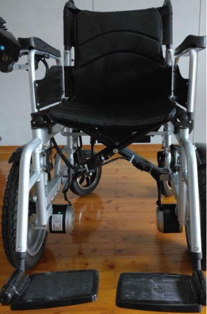 【特価放出】値下　折りたたみ電動車いす 前輪駆動の安定性と剛性 正常作動