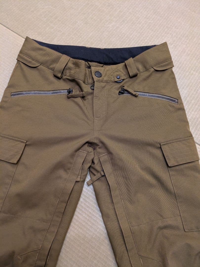 きみこ　ボルコム パープルジャケットとカーキパンツセット