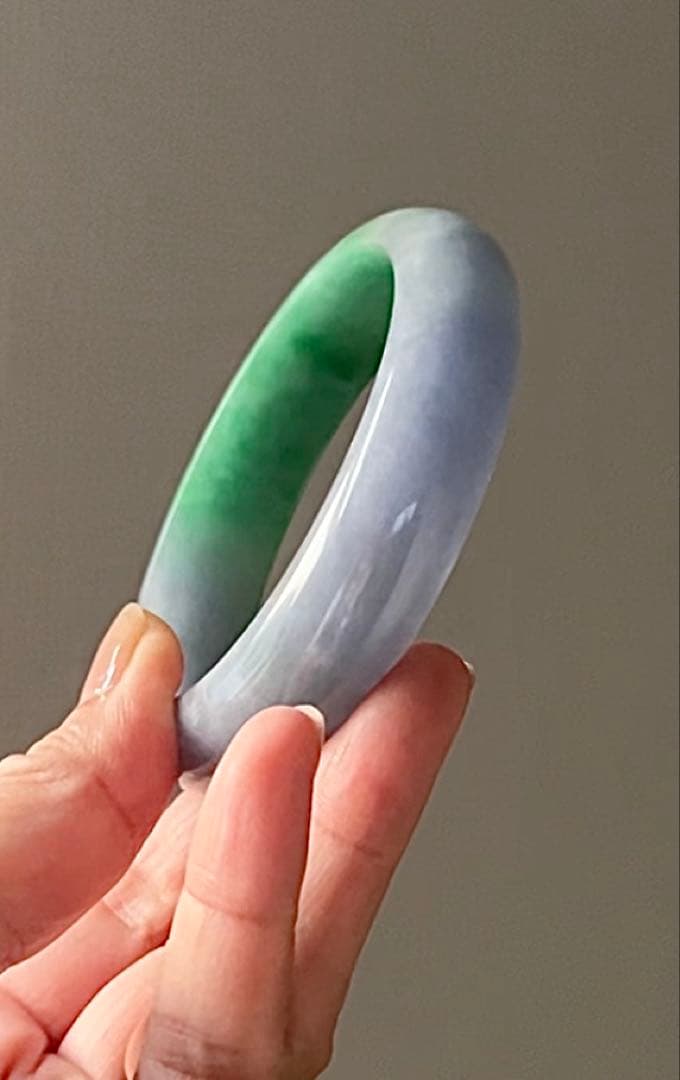 お値下げ【鑑定書付】翡翠バングル　天然翡翠　ミャンマー産　59mm