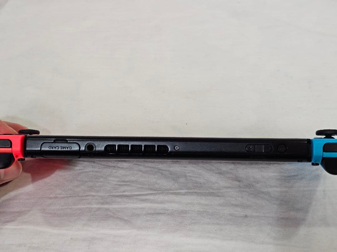 未対策機　Nintendo Switch ネオンブルー/ネオンレッド 本体