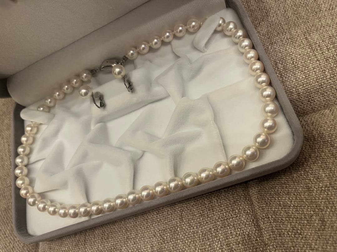 真珠パールネックレスとイヤリングセット　鑑別書付き