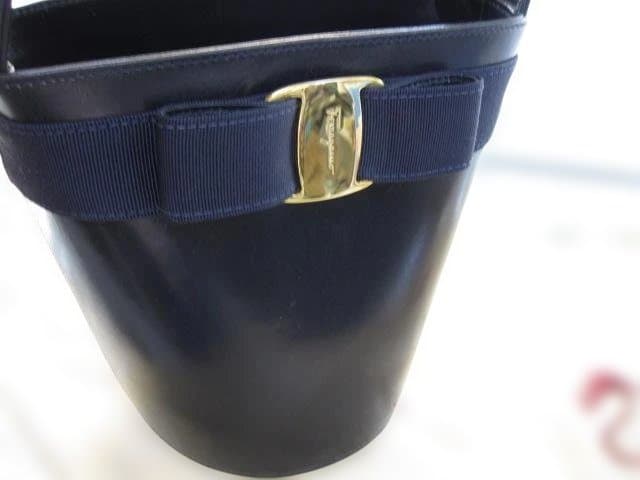 サルバトーレフェラガモ☆ヴァラリボン☆美品