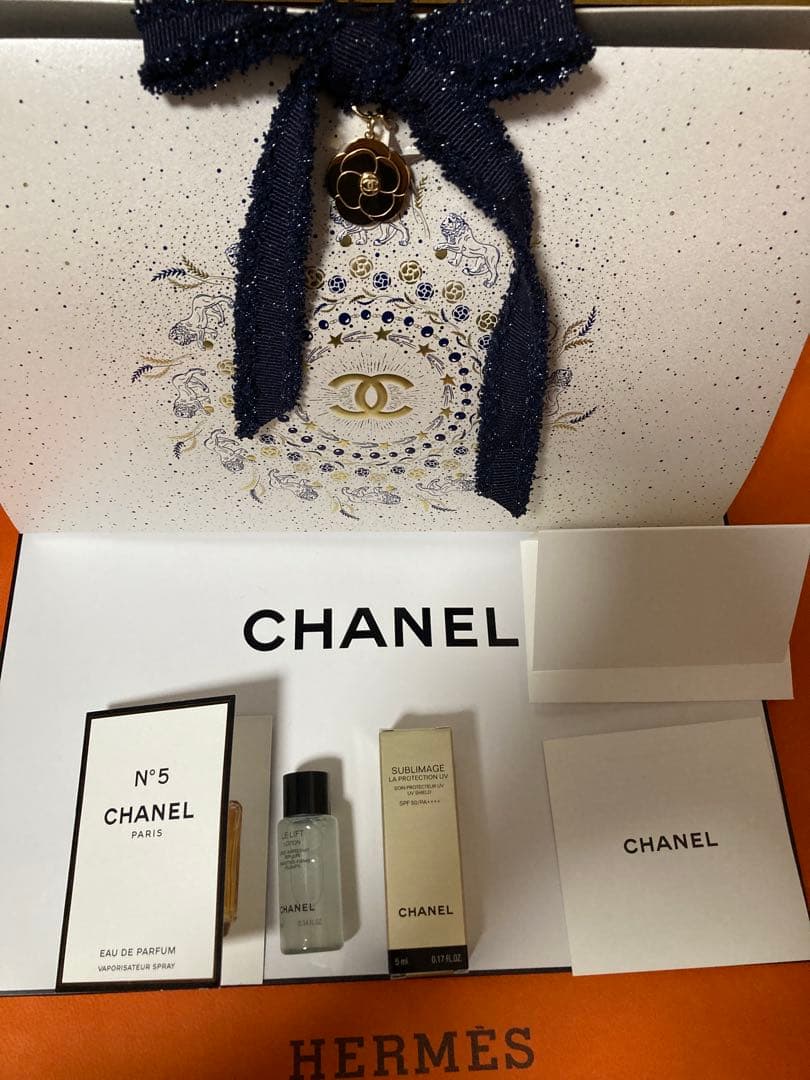 【新品未開封】シャネル クリスマスコフレ　2025 アイシャドウ&マスカラセット